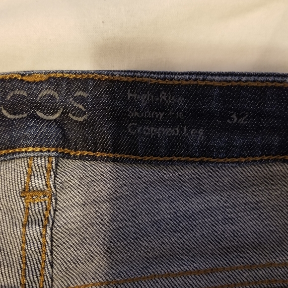Cos Jeans Women's High Rise Skinny Cropped Leg Color Blue Size 32 - Picture 9 of 10